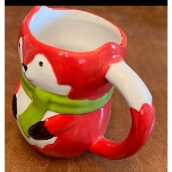 Fox-Shaped Ceramic Mug With Green Scarf - Picture 5 of 16